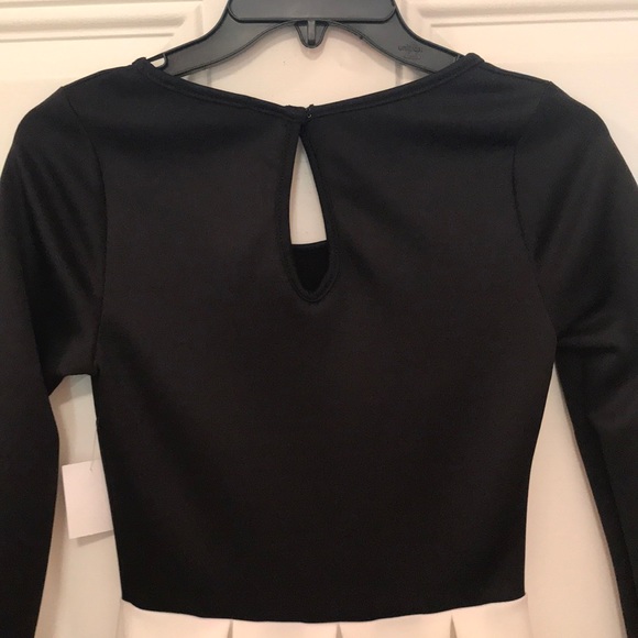 Dress - Picture 4 of 4